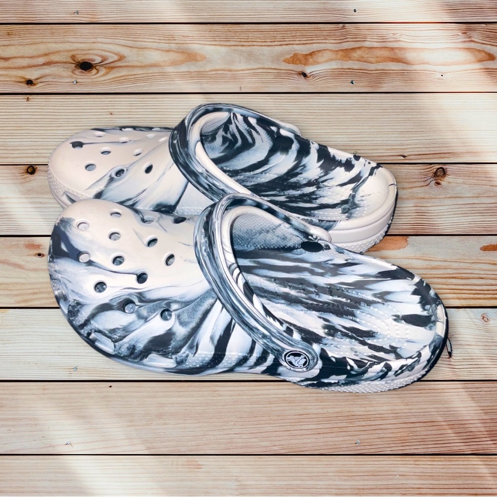 Crocs Classic Clogs